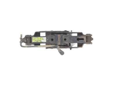 Cric - Peugeot 206 SW - 672566 - F1-1356L