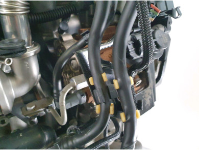 Engine type 9HZ - Citroen C4 PICASSO I - M0-2580Y