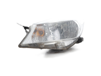Left headlight - Toyota YARIS III PH.1 - 811700D710 - V0-9452Z