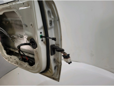 Left front door - Hyundai SANTA FE II PH.2 - Blanc Fonce - 760032B020 - U0-0991R