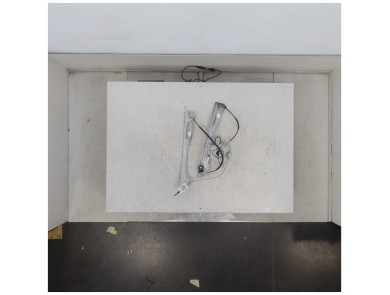 Right front window-lift used - Renault CLIO - 8200291147
