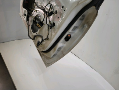 Left front door - Opel MERIVA B PH.2 - Blanc - 39144651 - E1-7365S