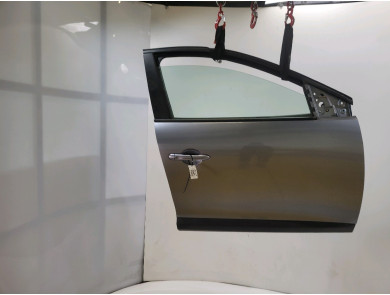 Right front door  used - Renault MEGANE - 801006560R