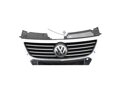 Grille used - Volkswagen PASSAT SW - 3C0853651AK PWF