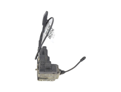 Serrure de porte avant droite occasion - Renault MEGANE - 8200027779