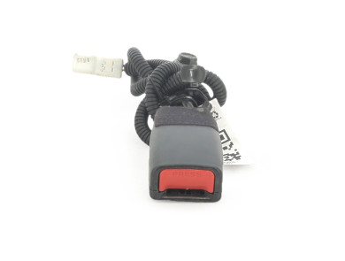 Right front belt clip used - Hyundai I20 - 888401J130RY