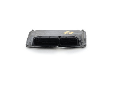 Calculateur moteur occasion - Volkswagen POLO - 03E906033L