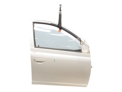 Porte avant droite occasion - Toyota YARIS - 6700152011