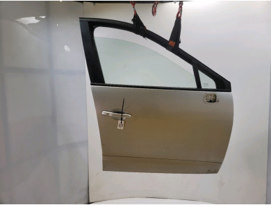 Right front door  used - Renault SCENIC - 801008349R