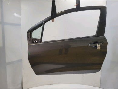 Porte gauche (3 portes) occasion - Toyota YARIS - 670020D241