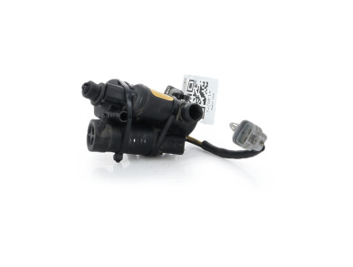 Washer fluid pump used - Subaru FORESTER - 86611AG010