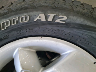 Lot de 2 roues complètes arrières - Nissan TERRANO II PH.4 - GPA-26-0052576 - U0-2944N