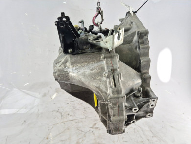 Gearbox type 3030020A20 - Toyota AVENSIS III PH.2 - T1-4296F