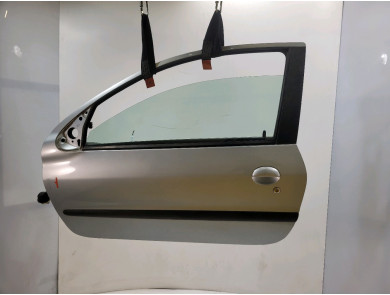 Left door (3-door models only) used - Peugeot 206 - 9002 K6