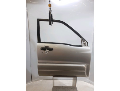 Right front door  used - Suzuki GRAND VITARA - 6800165832000