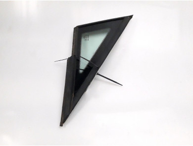 Right front side glass used - Seat IBIZA - 6J0845412C
