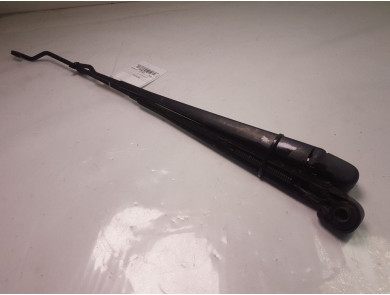 Front wiper arms (x2) used - Renault MEGANE SCENIC - 7701042362