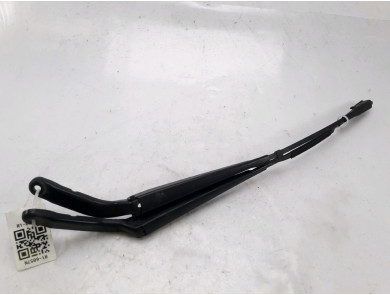 Front wiper arms (x2) used - Mercedes SPRINTER - 0018205944