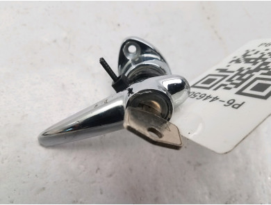 Left door lock used - Morgan PLUS 4 - GPA-22-0010701