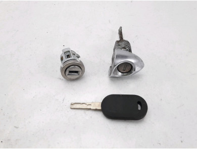 Steering lock and door key cylinders kit used - Alfa-Romeo 