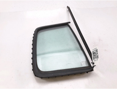 Right rear quarter window used - Renault CLIO CAMPUS - 8200703288