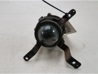 Left front fog light used - Hyundai TRAJET - 922013A030