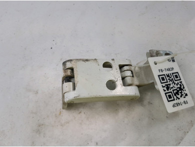 Right swing door lower hinge used - Mercedes SPRINTER - A9067400337