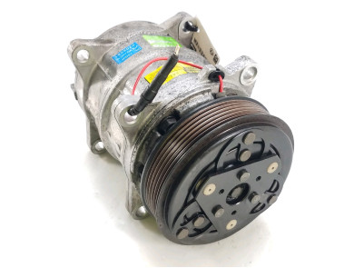 A/C Compressor used - Renault SAFRANE - 7438610031