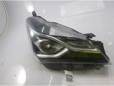 Phare avant droit occasion - Toyota YARIS - 811300DJ90