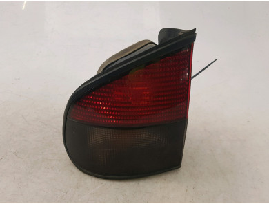 Left rear light used - Renault SAFRANE - 7701035699