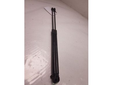 Trunk gas spring (x2) used - Volvo V40 - 31395607