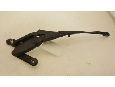 Front wiper arms (x2) used - Mercedes CLASSE S - 2208200644