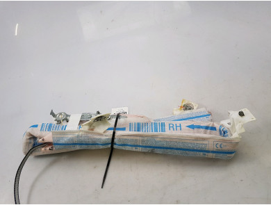 Airbag latéral droit occasion - Citroen C3 - 9811857980