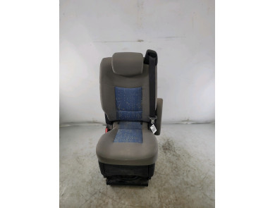 Left rear seat used - Renault TRAFIC - GPA-23-0021572