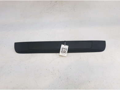 Rear light board used - Opel MOVANO - 95529175