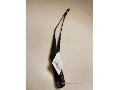Front wiper arms (x2) used - Volvo V60 - 30753505