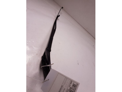 Front wiper arms (x2) used - Suzuki VITARA - 3831054P00000