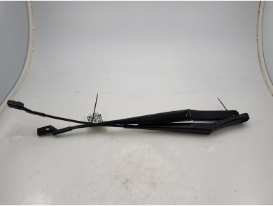 Front wiper arms (x2) used - Volkswagen PASSAT - 3G1955410