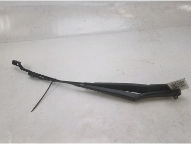 Front wiper arms (x2) used - Skoda SUPERB - 3V1955410