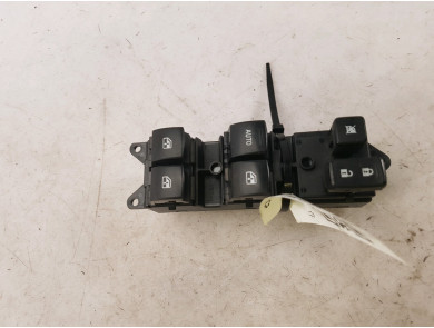 Left window-lift switch panel used - Mitsubishi OUTLANDER - 8608A347