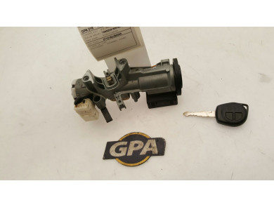 Steering lock used - Suzuki SWIFT - 3710162JB0000