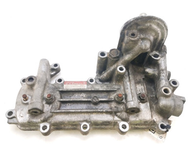 Oil filter mounting used - Mitsubishi PAJERO - ME203650