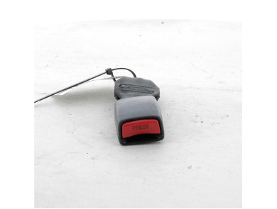 Attache ceinture sécurité arrière droit occasion - Nissan ALMERA TINO - 88842-BU005-