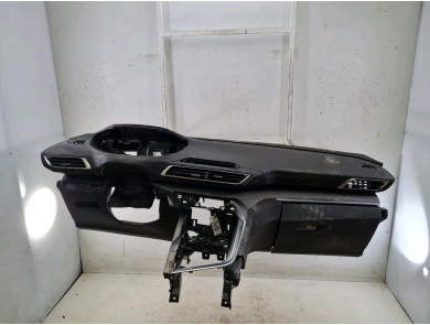Dashboard used - Peugeot 3008 - 16 180 454 ZD