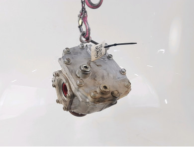 Front differential used - Infiniti Q60 - 38500AR52A